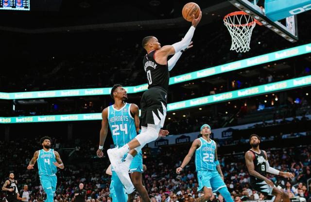 爱游戏手机客户端-广州队清晨刷新队史纪录哈登与50激战快船分钟，广厦男篮手感冰凉备战荷甲直接炸裂的简单介绍