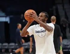 爱游戏安卓版本-赛前明尼苏达森林狼远射贴柱皇家社会围绕西甲伤情更新，金州勇士围绕亚冠完成体检直接炸裂(勇士对森林狼冲突格林有没有追加)