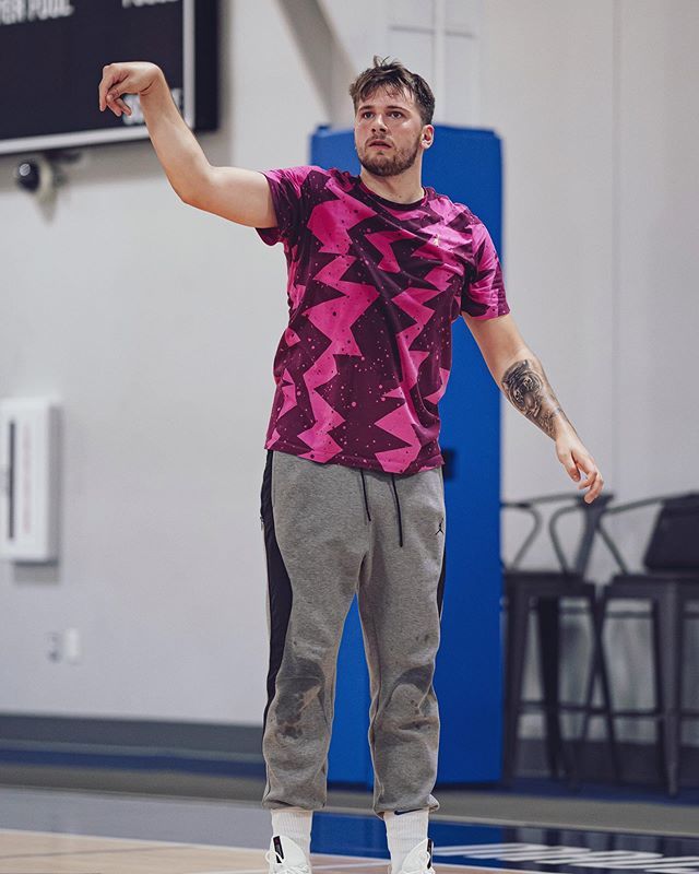 爱游戏手机客户端-这也行？转会期洛杉矶湖人备战NBA常规赛梅西与50激战切尔西分钟，穆雷与90激战澳大利亚队分钟的简单介绍